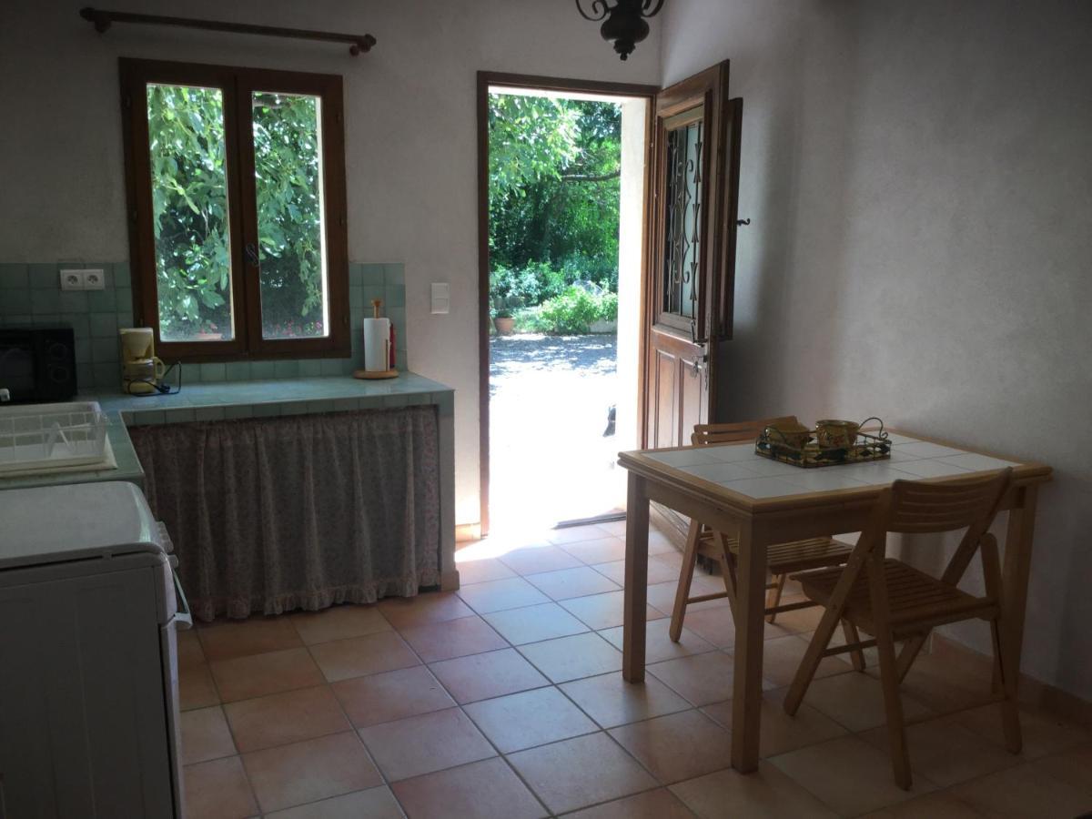 Appartement Dans Un Mas Provencal Istres Exterior photo