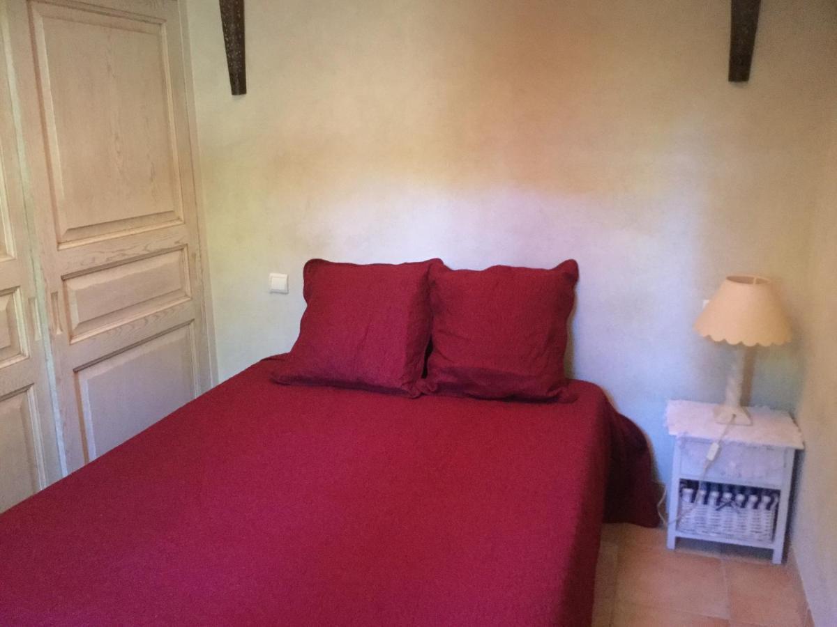 Appartement Dans Un Mas Provencal Istres Exterior photo